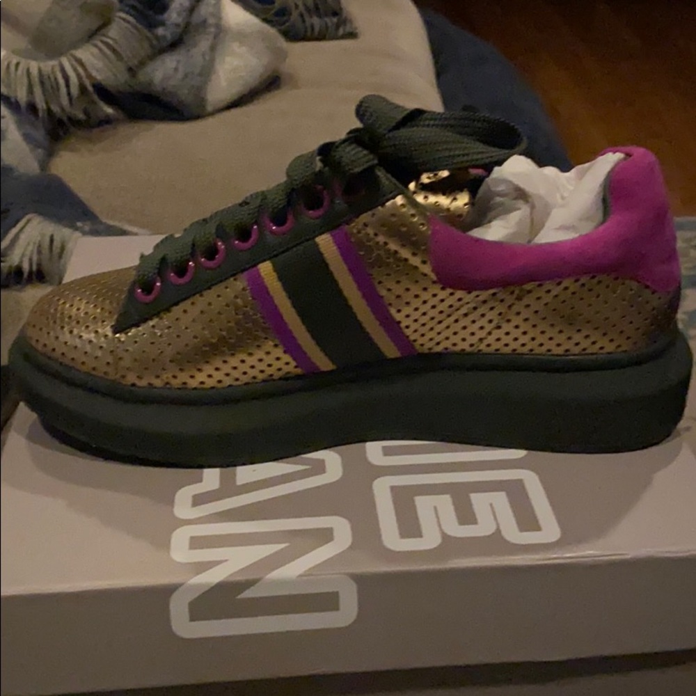 New Hollie Watman sneakers. Size 8